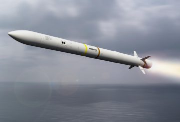 MBDAs-CAMM-missile-inflight-from-Sea-Ceptor-system-2013-Copyright-MBDA