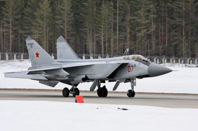 MiG-31_790_IAP_Khotilovo_airbase