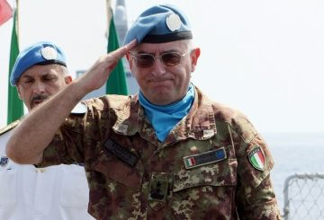 UNIFIL Force Commander Major General Claudio Graziano salutes during a handover ceremony on board an Italian naval ship September 1, 2008. French Rear Admiral Alain Hinden took the command of UNIFIL's Maritime Task Force from outgoing Italian commander Rear Admiral Ruggiero Di Biase during a ceremony today attended by UNIFIL Force Commander Major General Claudio Graziano. REUTERS/Ramzi Haidar/Pool (LEBANON)