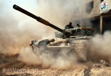 tank_t-72_s_meshkami_gorod_saa_siriyskaya_armiya