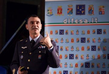 Festival-della-Scienza-2016.-Gen.-B.A.-Francesco-Vestito.-Conferenza-sulla-cyber-security.-