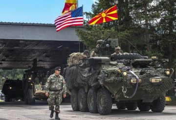 epa06114490 A convoy of vehicles with US soldiers enters Macedonia from Bulgaria at the border crossing near the town of Kriva Palanka, The Former Yugoslav Republic of Macedonia on 28 July 2017. Some 300 US soldiers, accompanied by 95 Macedonian soldiers will participate in a joint exercise at the largest Macedonian military base and training area in Krivolak in east-central Macedonia. EPA/GEORGI LICOVSKI