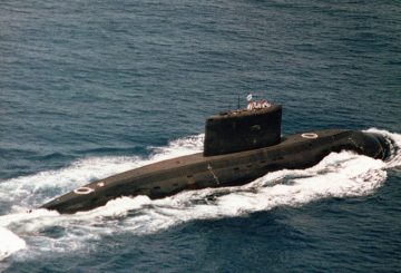 800px-Iranian_kilo_class_submarine