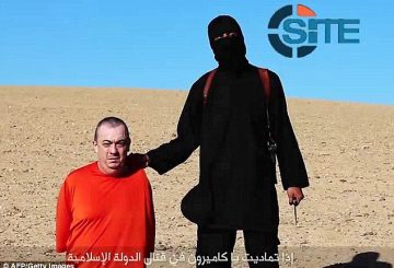 1416083745336_wps_65_Jihadi_John_Alan_Henning