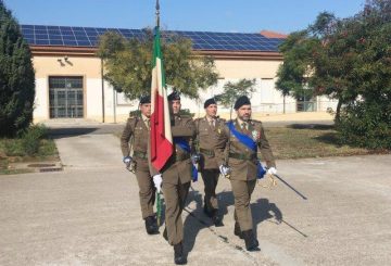 3- Arrivo della Bandiera di Guerra del reggimento logistico Sassari (002)