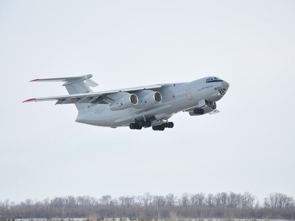 7_Il-76MD-90A_Ilyushin-002
