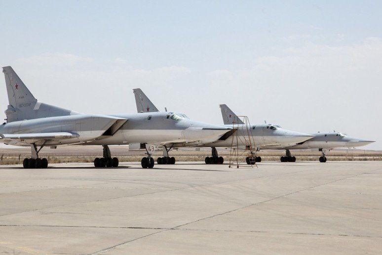 Russian-jets-in-Iran-774x516