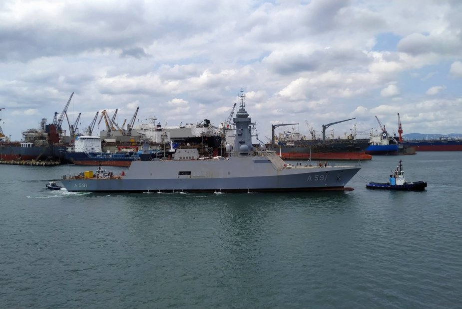 Future_Turkish_Navy_Test_and_Training_Ship_TCG_Ufuk_begins_sea_trials_925_001