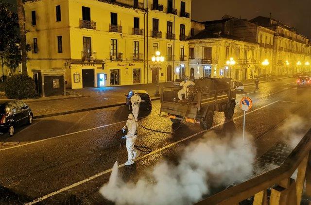 20. Squadra disinfettori dell'Esercito una delle azioni di contenimento della pandemia (002)