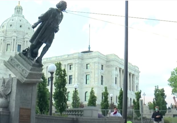 columbus-statue-minneapolis-colombo-statua-1-620x430-1