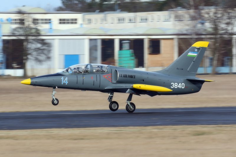 l-39c_uzbek-air-force_aero-vodochody