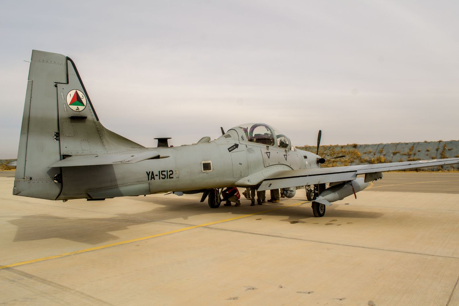 A-29 SUPER TUCANOPRIMA DEL DEL DECOLLO PER L'ESERCITAZIOME DI COORDINAMENTO AEREO (2) (002)