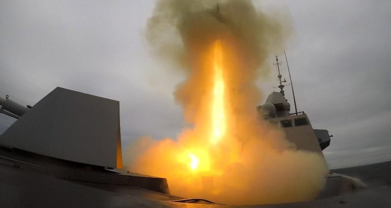 Formidable-Shield-2019-French-Navy-FREMM-Frigate-Intercepts-Supersonic-Target-770x410