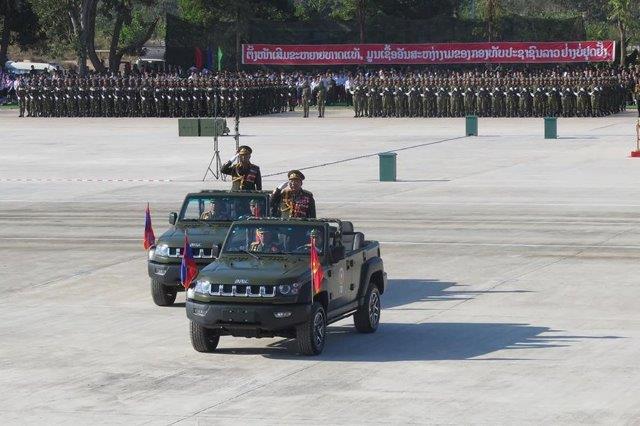 Russia_opens_military_office_in_Laos_T-72B_and_BRDM-2M_parade_through_Vientiane_2