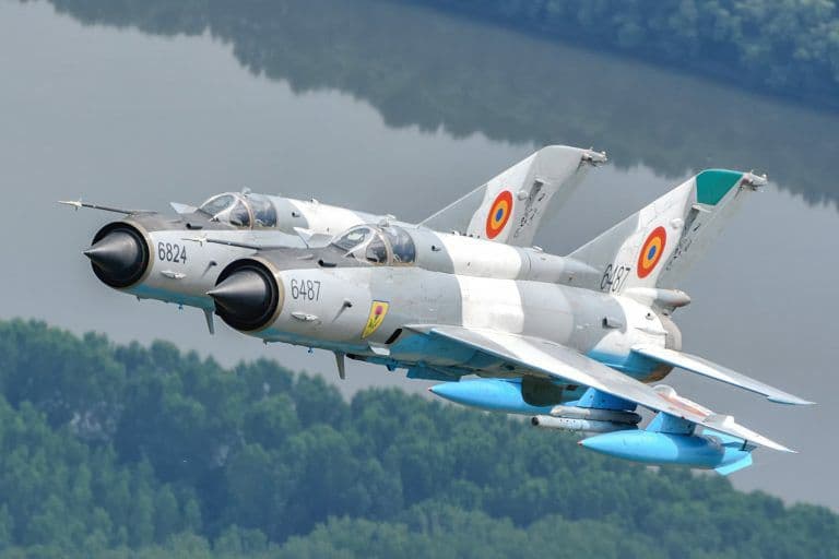 2_MiG-21-2-002 (002)