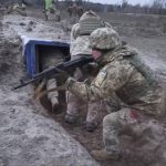 L’Ucraina ha fame di truppe: arruola reclute ma non congeda i veterani (AGGIORNATO)