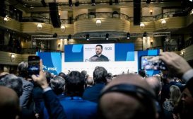 A Monaco gli Sati Uniti snobbano l’Europa in delirio bellicista  