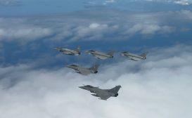 Esercitazione aerea congiunta tra caccia italiani e greci