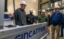Il segretario ad interim della US Navy visita i cantieri del Wisconsin di Fincantieri